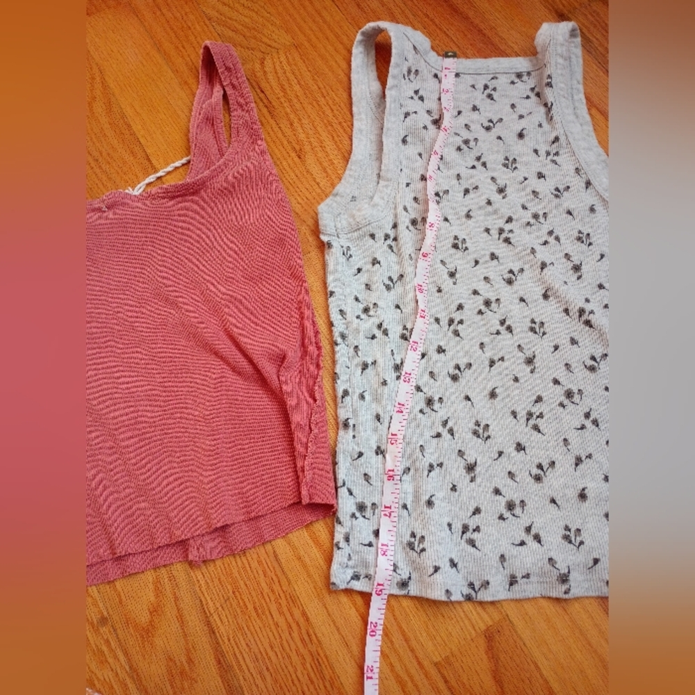 Assorted Tops Size Small - Picture 8 of 16